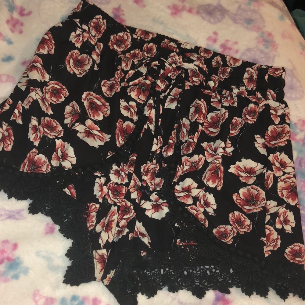 CoverStitched rose shorts
